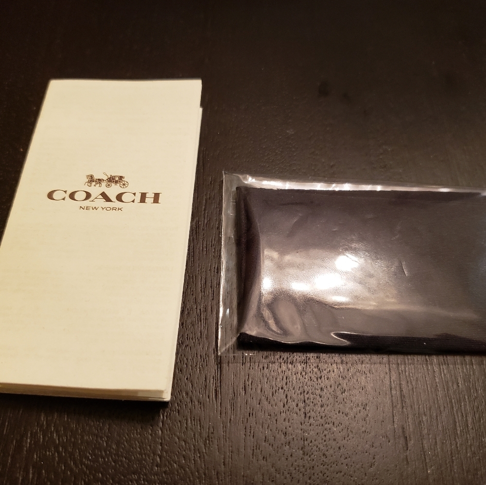 New Coach Sunglasses - Picture 6 of 11